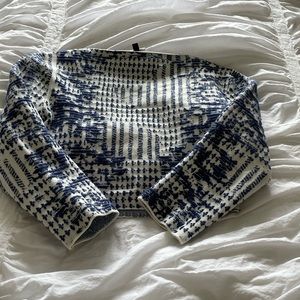 Bcbg 3/4 sleeve crop top sweater